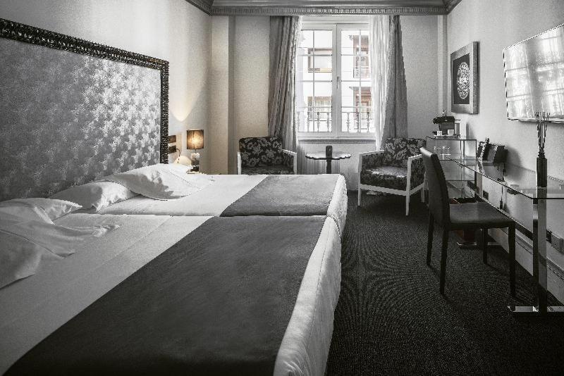 โรงแรมโลเปซเดอฮาโร บิลเบา ห้อง รูปภาพ A room at the hotel