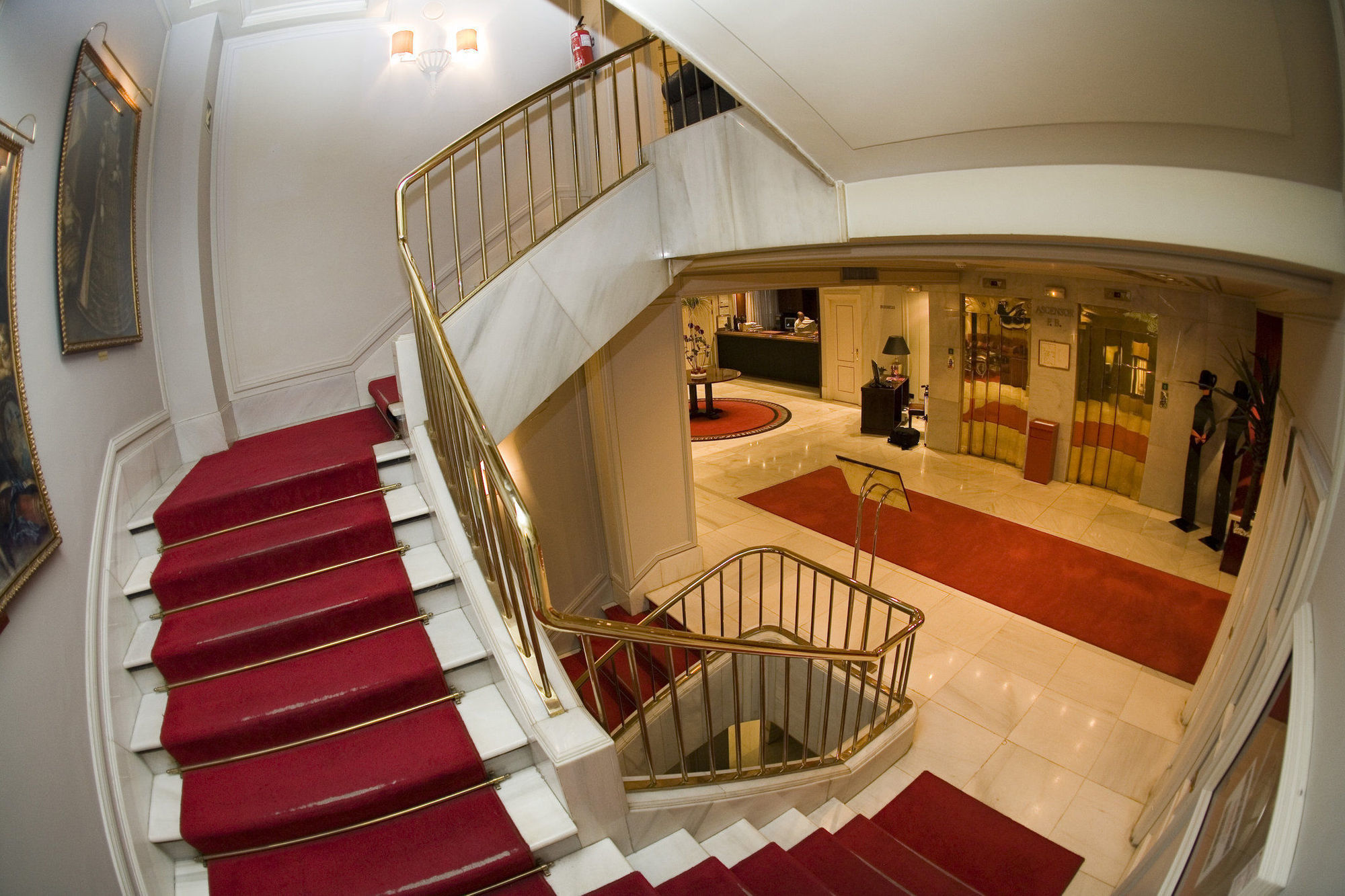 โรงแรมโลเปซเดอฮาโร บิลเบา ภายใน รูปภาพ The lobby of the hotel